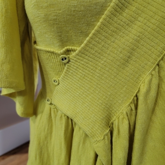 NEW Anthropologie Moth Taupo Golden Yellow Asymmetrical Sweater Wrap S/M - Picture 4 of 16